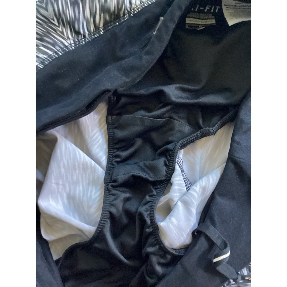 Nike Dri Fit Women‎ Size Med Running Shorts - Picture 6 of 9